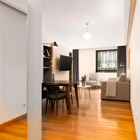 Апарт-отель Limehome Rua Eca De Queiroz