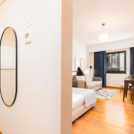 Апарт-отель Limehome Rua Eca De Queiroz