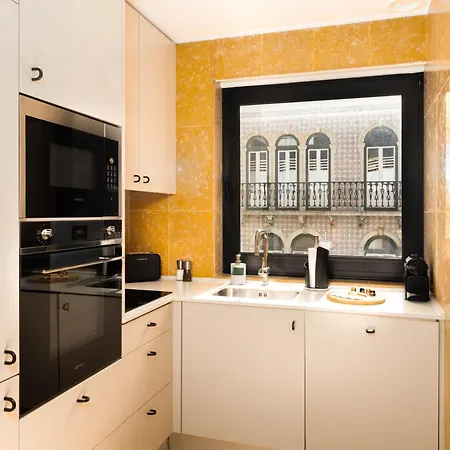 Апарт-отель Limehome Rua Eca De Queiroz 4*