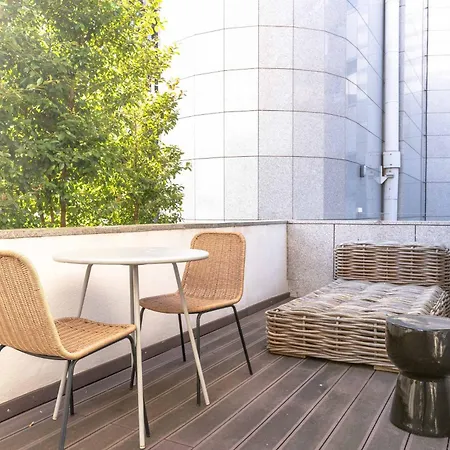 Limehome Rua Eca De Queiroz 4*