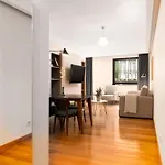 Ξενοδοχείο με διαμερίσματα Limehome Rua Eca De Queiroz