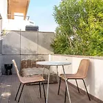 Ξενοδοχείο με διαμερίσματα Limehome Rua Eca De Queiroz
