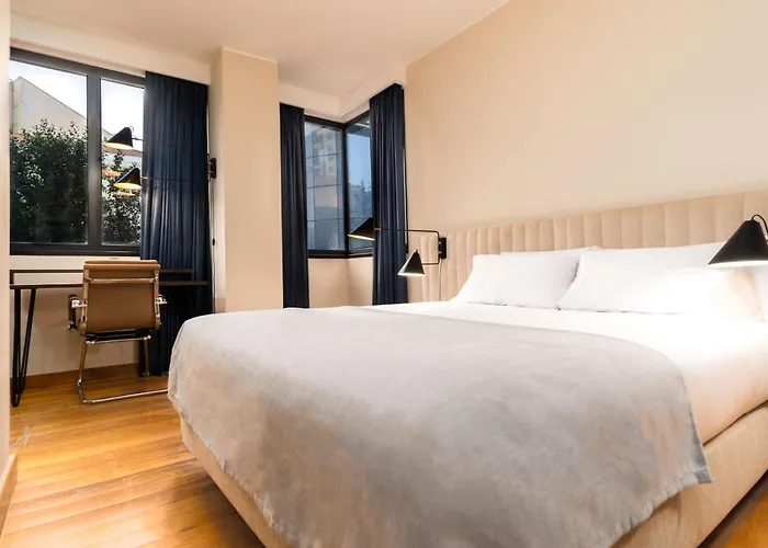 Apartmanhotel Limehome Rua Eca De Queiroz 4*